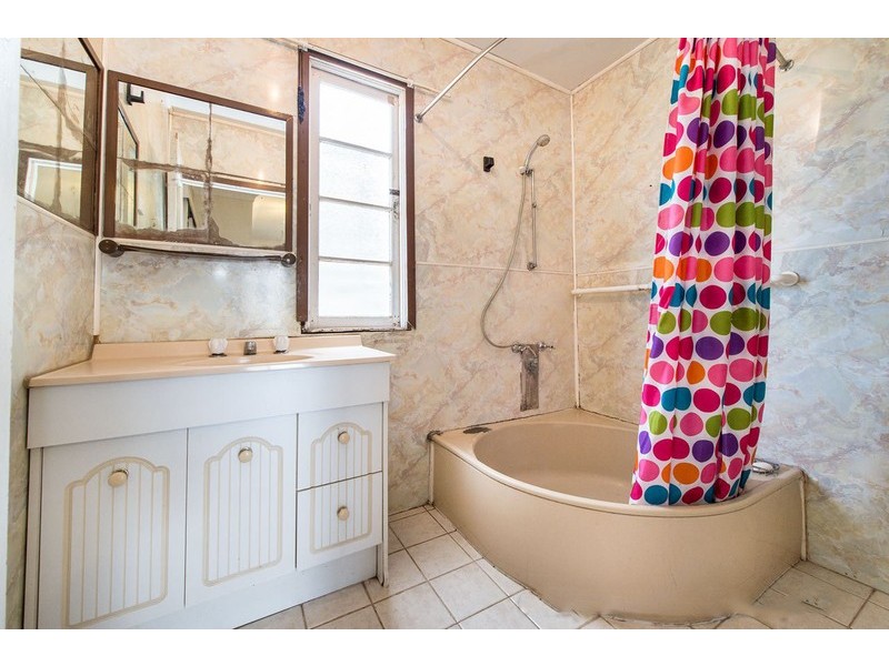174 Elphinstone Street, Berserker QLD 4701