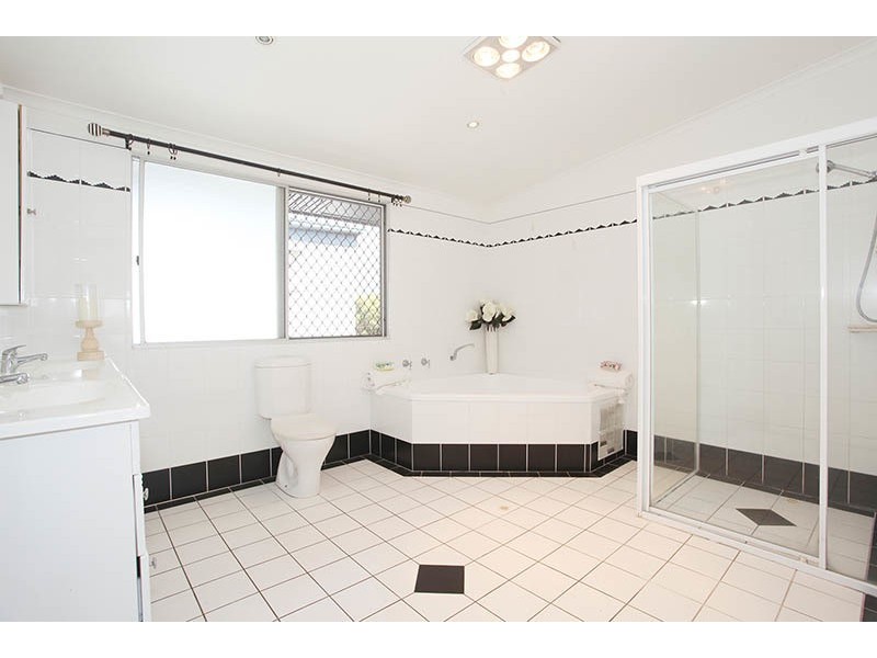33 Thelma Street, Mount Gravatt East QLD 4122