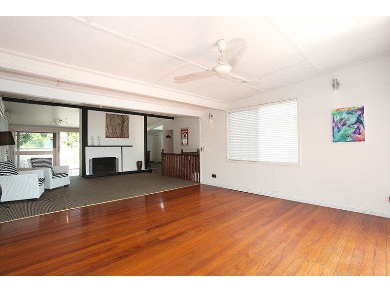 33 Thelma Street, Mount Gravatt East QLD 4122