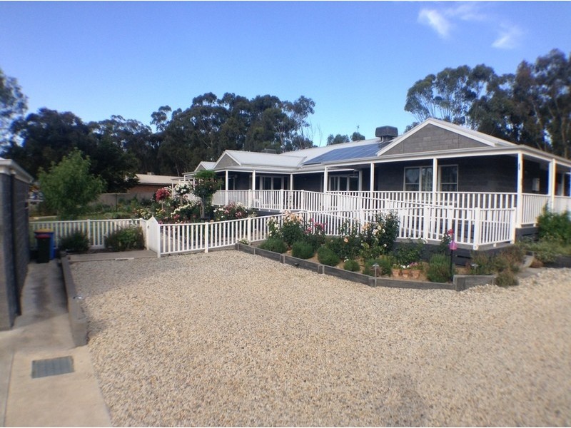 67 Redbank Road, Seymour VIC 3660