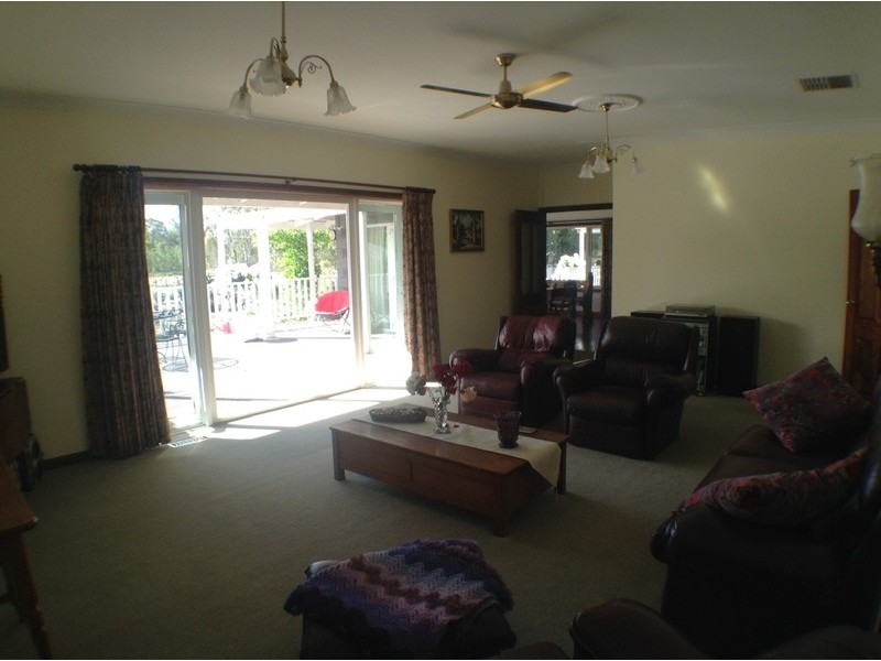 67 Redbank Road, Seymour VIC 3660