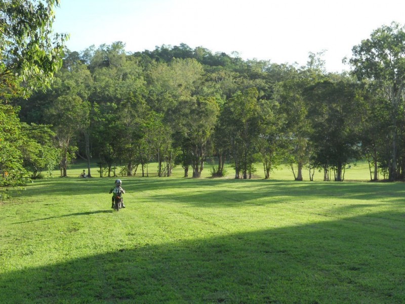 27 Evans Road, Preston QLD 4800