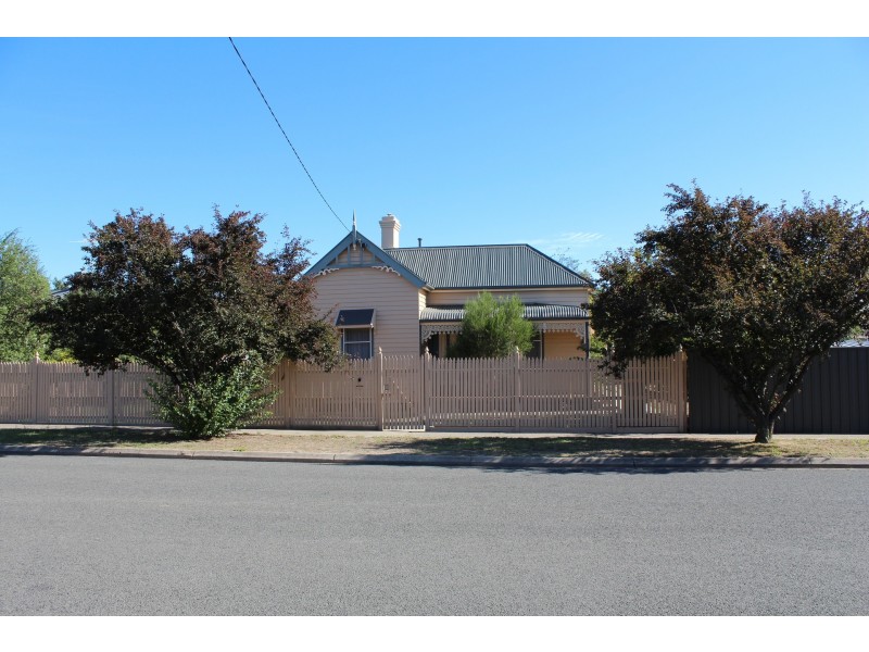 1 Clay Street, Ararat VIC 3377