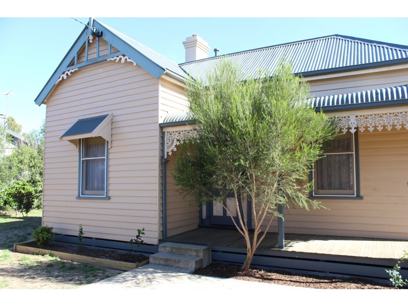 1 Clay Street, Ararat VIC 3377