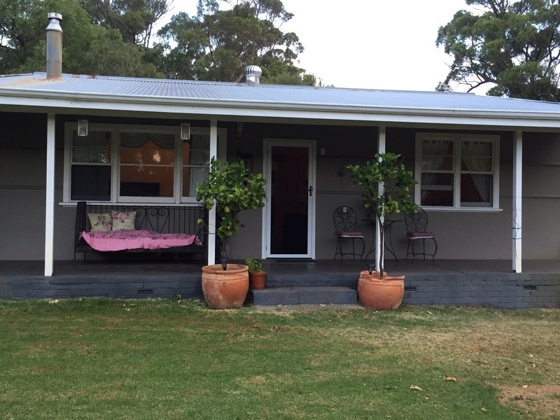 134 Mangles Road, Stirling Estate WA 6271