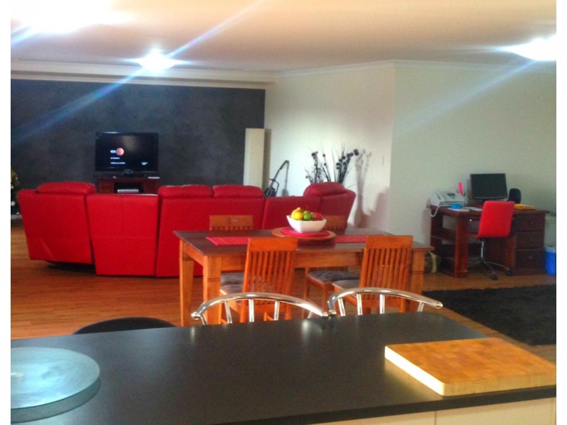 72 Oasis Drive, Secret Harbour WA 6173