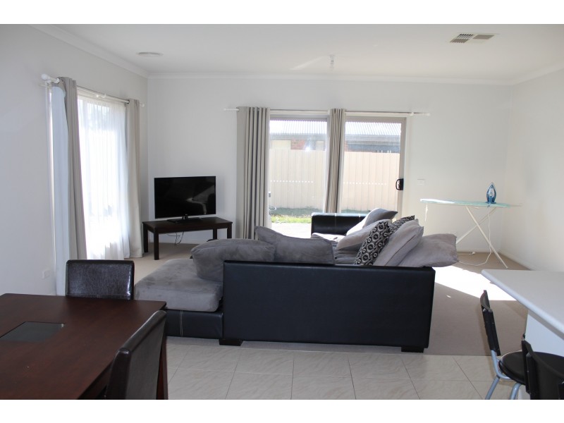 1 Glastonbury Place, Ararat VIC 3377
