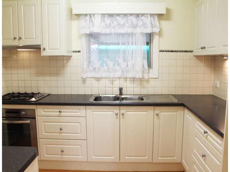 2 Agnes Street, Christie Downs SA 5164