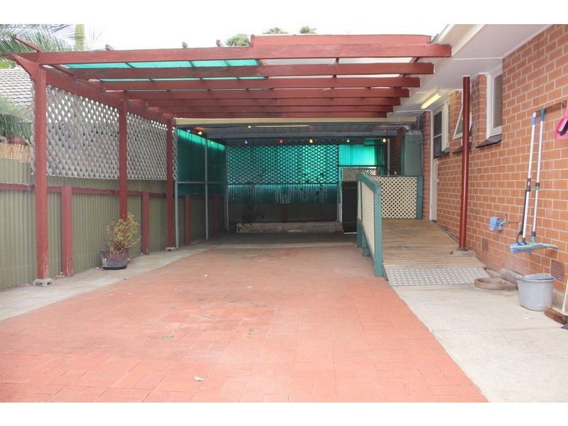 2 Agnes Street, Christie Downs SA 5164