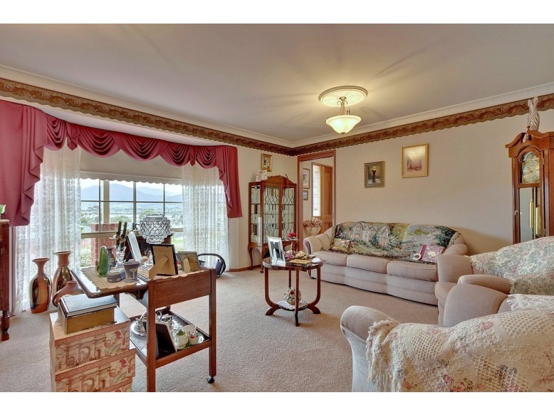 48 Clives Avenue, Old Beach TAS 7017