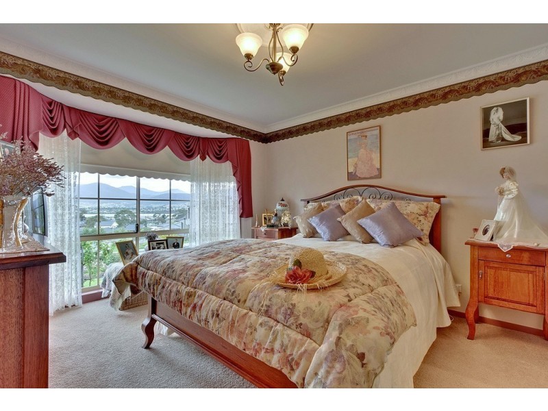 48 Clives Avenue, Old Beach TAS 7017