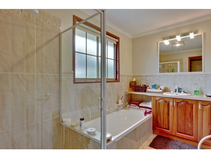 48 Clives Avenue, Old Beach TAS 7017
