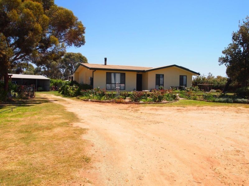 73 Scott Road, Moorook SA 5332