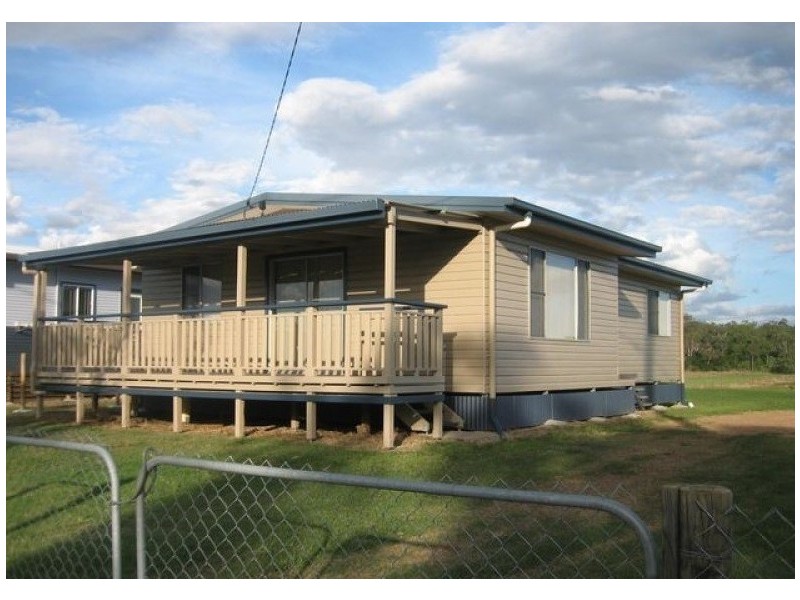 258 East Street, Warwick QLD 4370