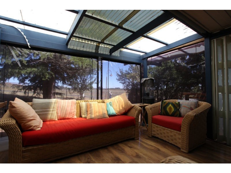 8 Carcoar Street, Spring Hill NSW 2800