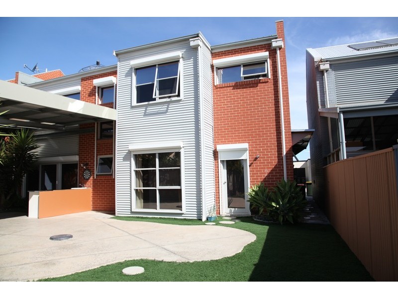 5 Harbour Lane, Mawson Lakes SA 5095