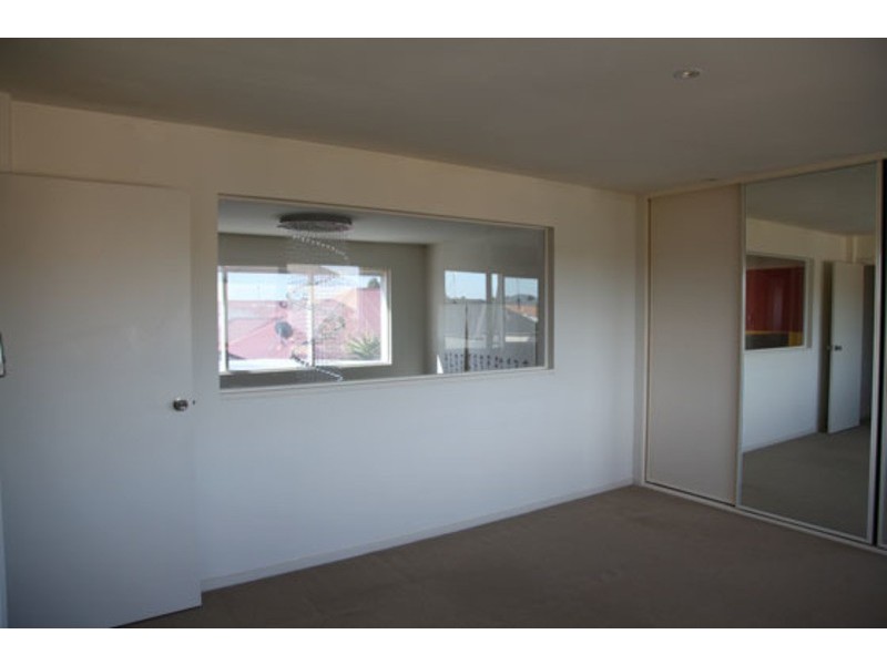 5 Harbour Lane, Mawson Lakes SA 5095