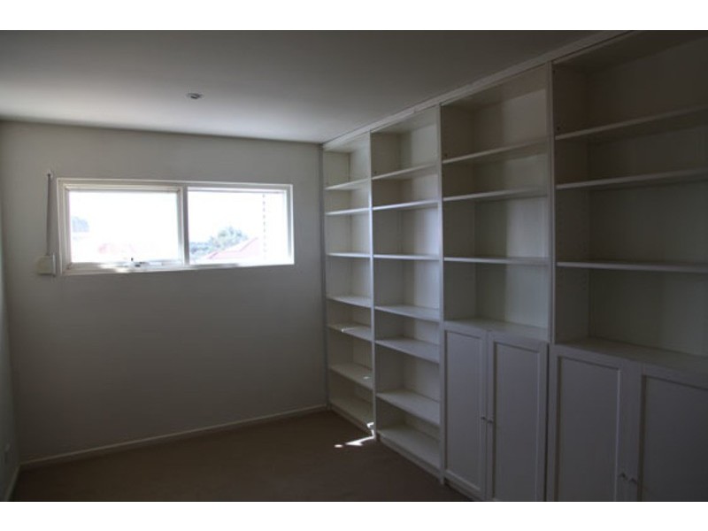 5 Harbour Lane, Mawson Lakes SA 5095