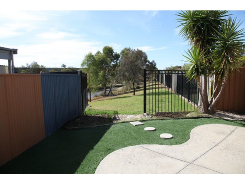 5 Harbour Lane, Mawson Lakes SA 5095
