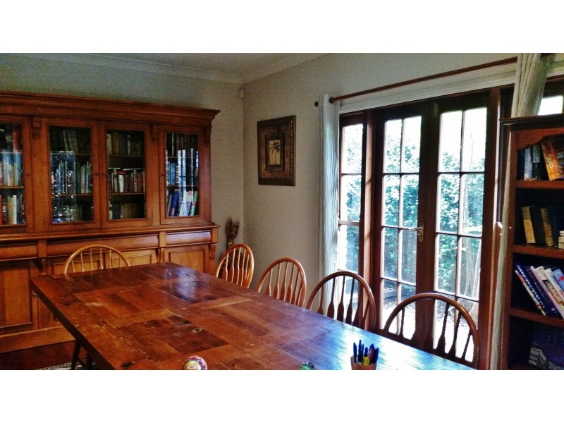 4 Monte  Carlo St, Wishart QLD 4122