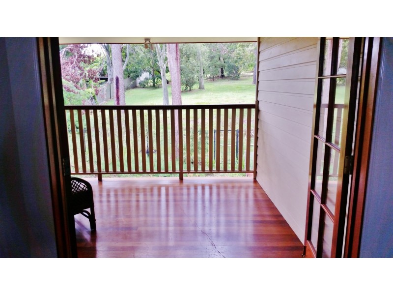 4 Monte  Carlo St, Wishart QLD 4122