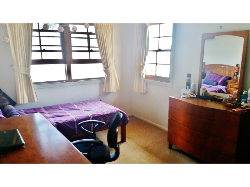 4 Monte  Carlo St, Wishart QLD 4122