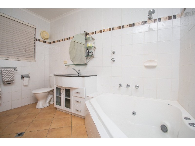 3/7 Mount Henry Road, Como WA 6152