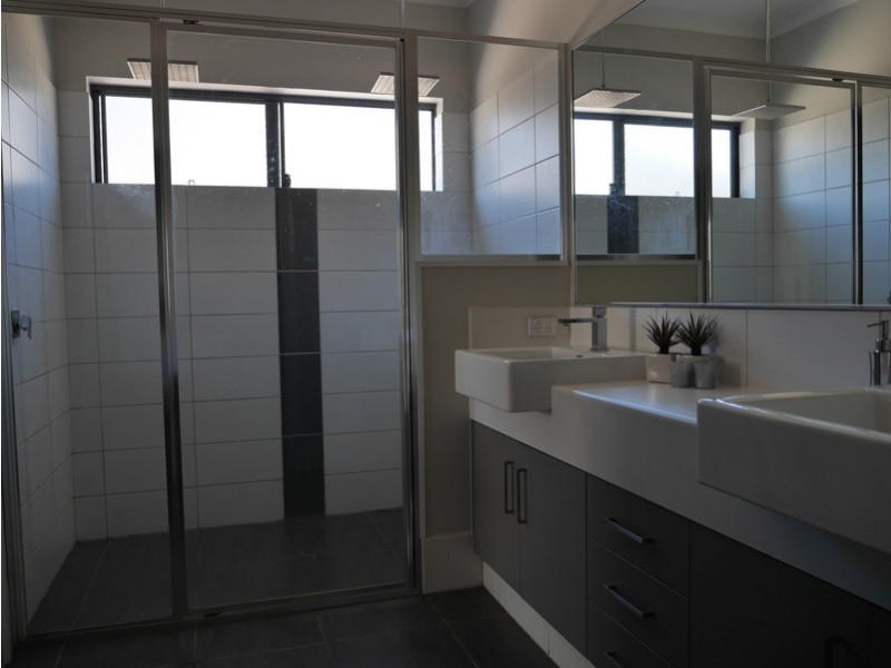 15  Moon Parade, Albany WA 6330