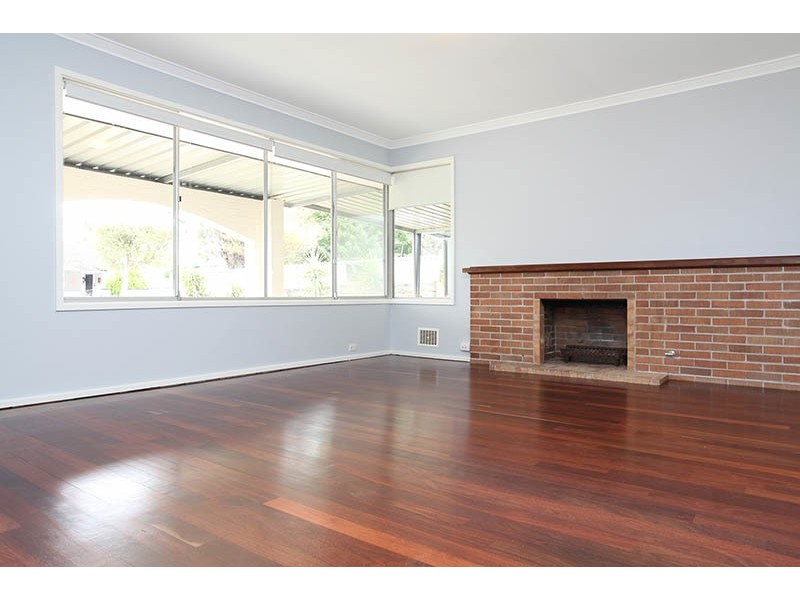 8 Inglis Court, Medina WA 6167