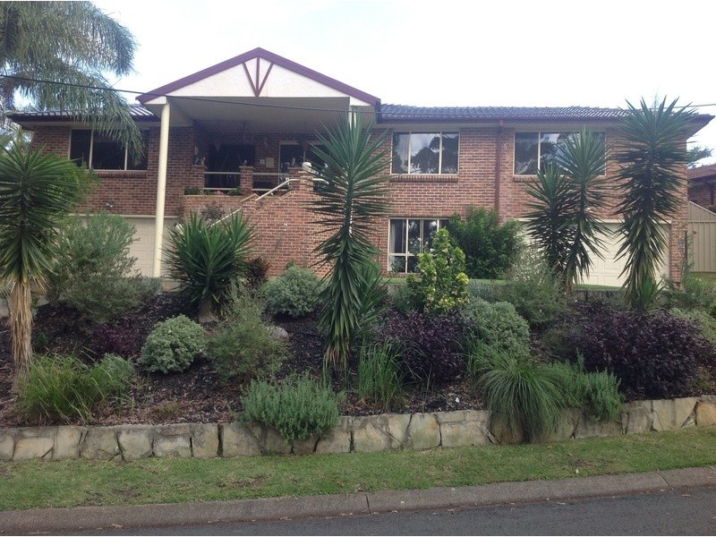 13 Haslemere Crescent, Buttaba NSW 2283