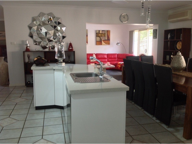 13 Haslemere Crescent, Buttaba NSW 2283