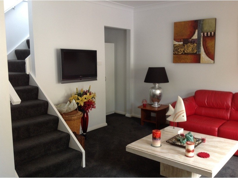 13 Haslemere Crescent, Buttaba NSW 2283