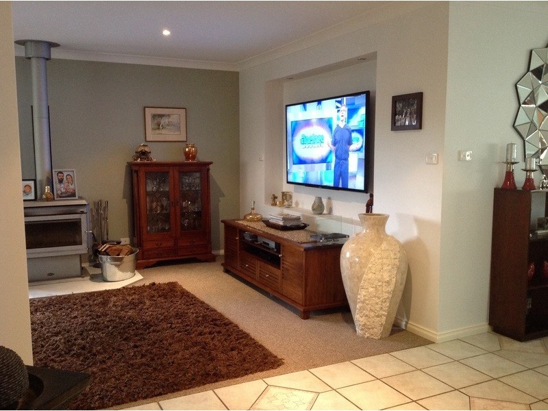 13 Haslemere Crescent, Buttaba NSW 2283