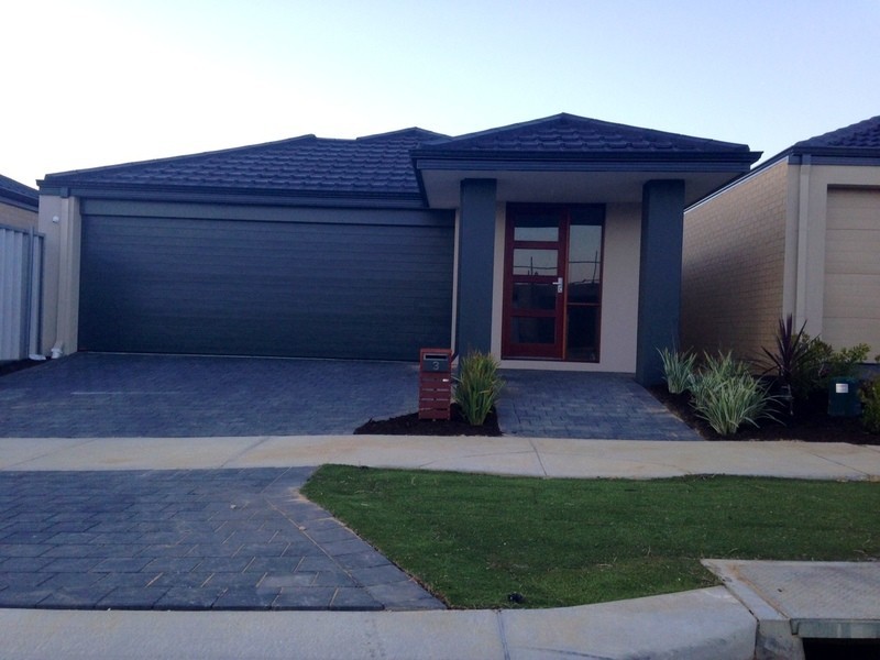 3 Altrincham Grove, Butler WA 6036