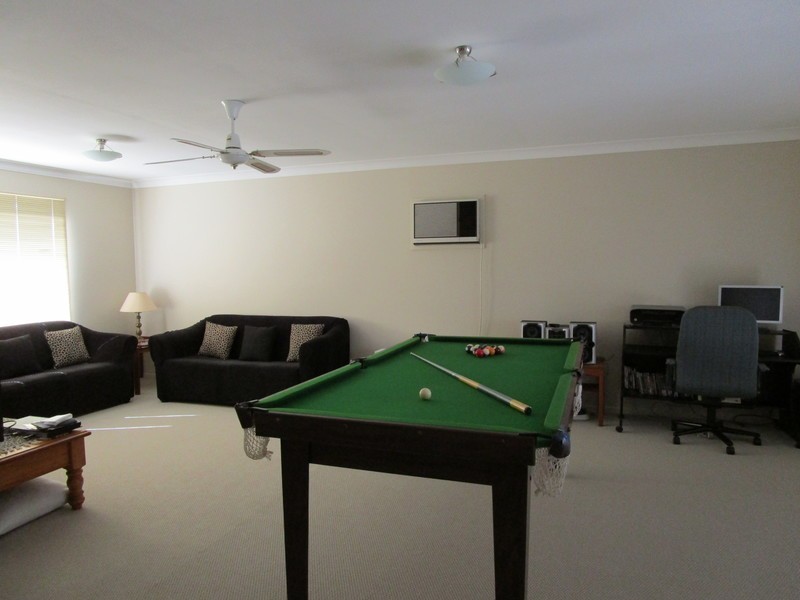 6 Manooka Crescent, Bradbury NSW 2560