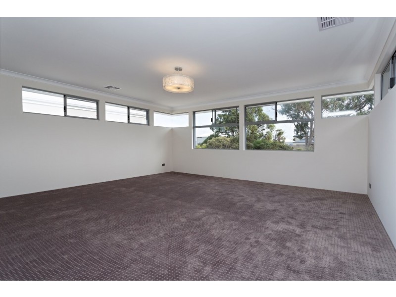 19 Gold ridge, Wannanup WA 6210