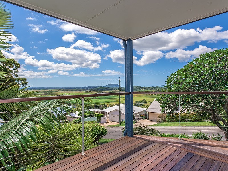 16 Willis Road, Bli Bli QLD 4560