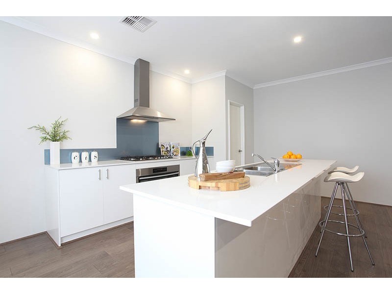 81 Appleby Drive, Darch WA 6065