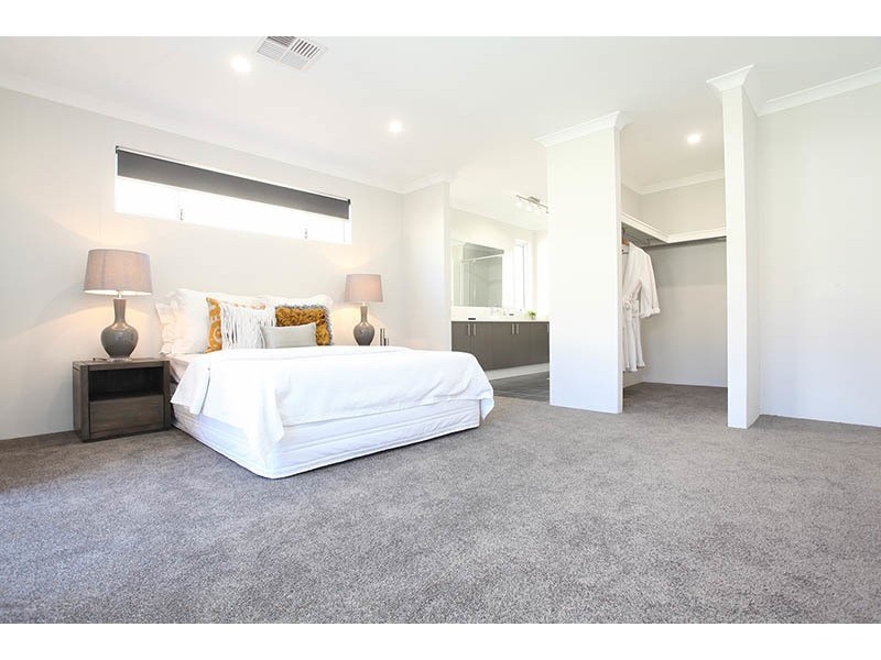 81 Appleby Drive, Darch WA 6065