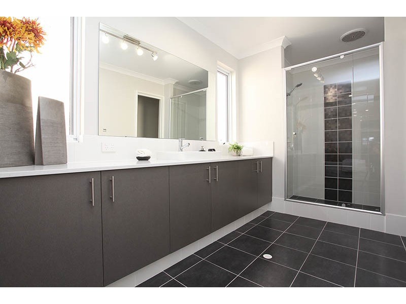 81 Appleby Drive, Darch WA 6065