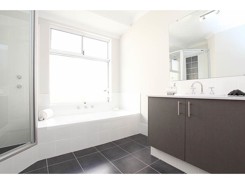 81 Appleby Drive, Darch WA 6065