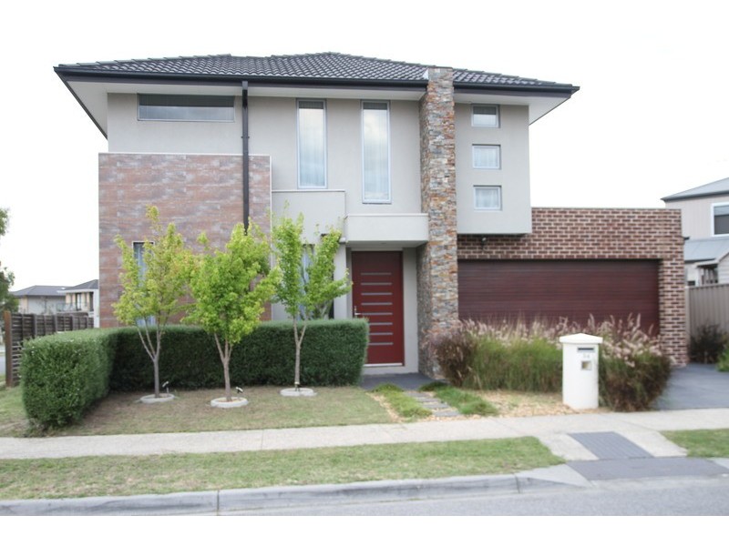 34 Kilburn Place, Pakenham VIC 3810