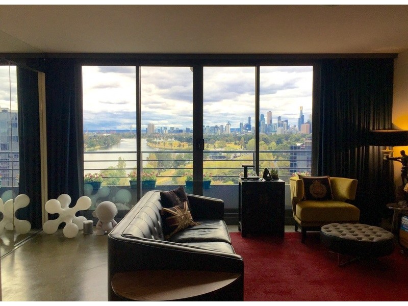1104/81 Queens Road, Melbourne VIC 3004
