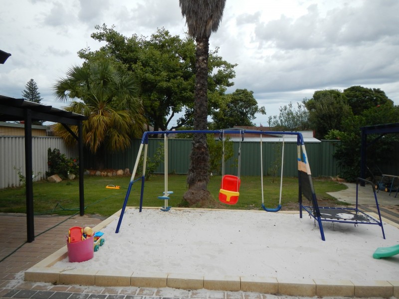 39 Iolanthe Street, Bassendean WA 6054