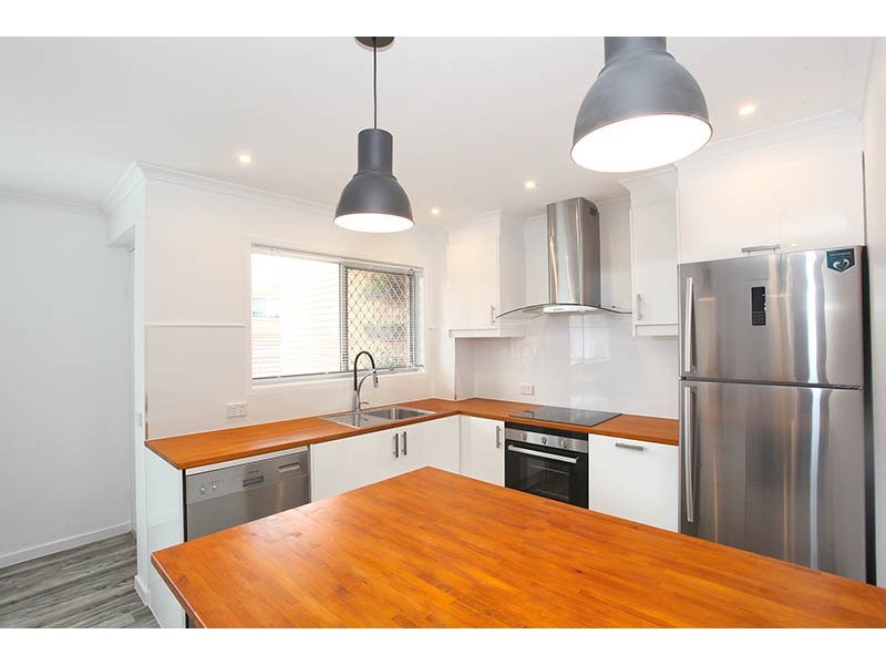 8/16 Mawarra Street, Palm Beach QLD 4221