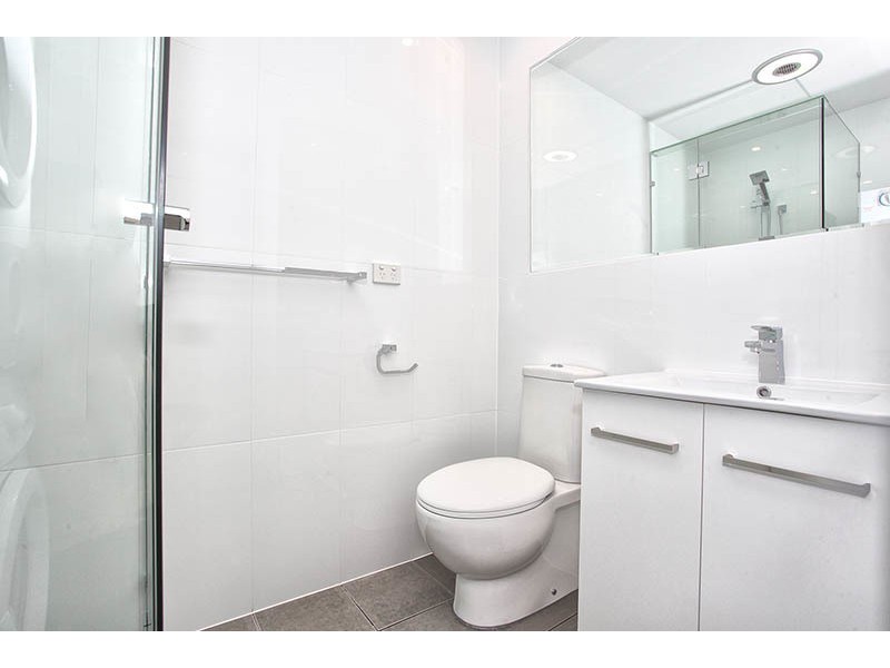 8/16 Mawarra Street, Palm Beach QLD 4221