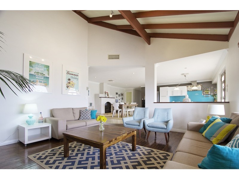 26 Kallaroo Place, Kallaroo WA 6025