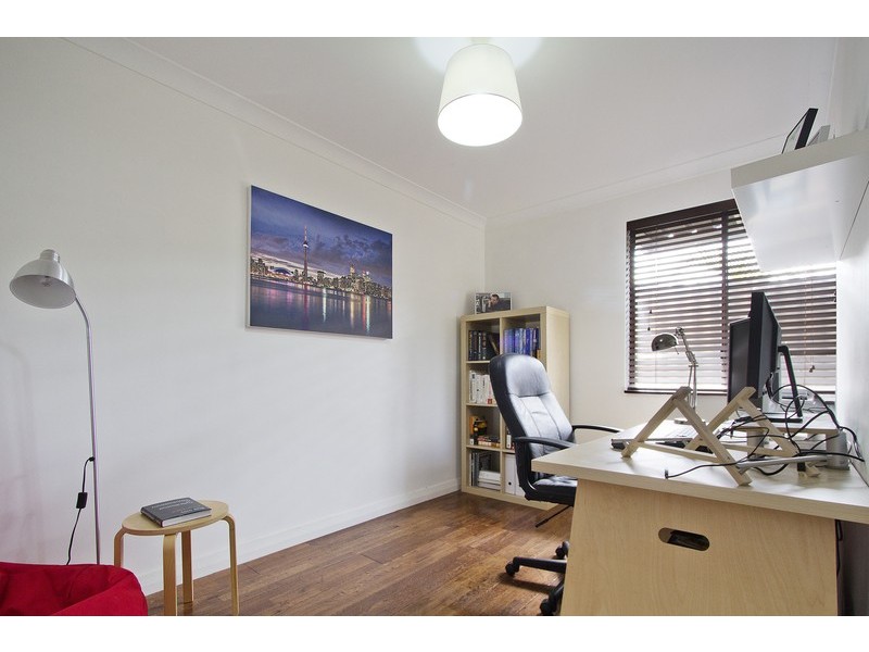 26 Kallaroo Place, Kallaroo WA 6025