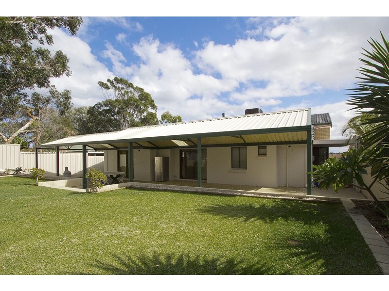 26 Kallaroo Place, Kallaroo WA 6025