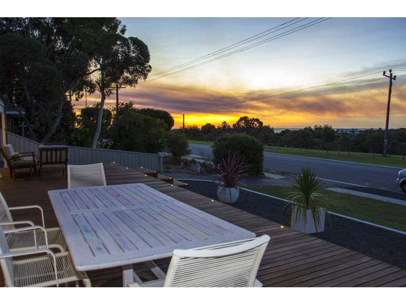 26 Kallaroo Place, Kallaroo WA 6025